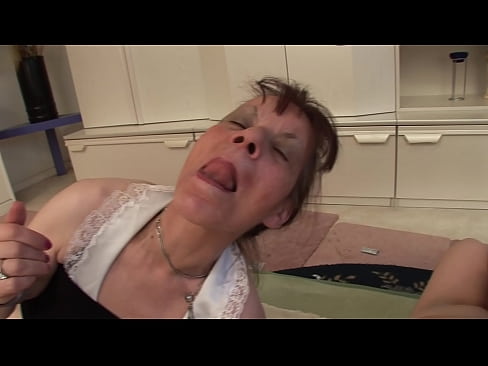 ❤️ Agogo awiri ndi agogo aamuna ali ndi atatu ️❌ pa ife% ny.com-milf-300.ru% ﹏