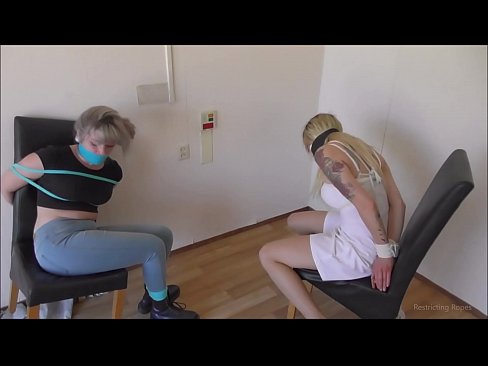 ❤️ Woledzera / womangidwa komanso wotsekeredwa / msungwana wovutika ️❌ pa ife% ny.com-milf-300.ru% ﹏